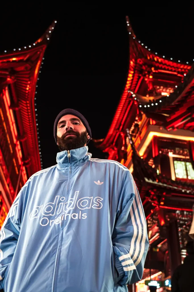 Adidas, marque de vêtement, shooting photo à Shanghai en Chine, marque et publicité par Tristan Conil.