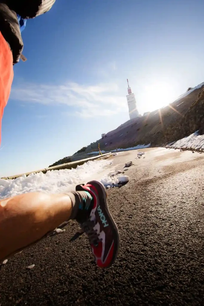 Shooting pour la marque Hoka lors de l'UTMB Mont Ventoux, reportage photo sport par Tristan Conil.