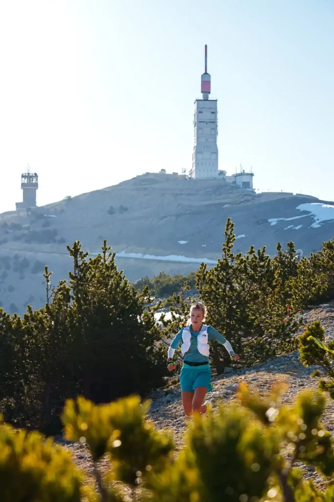 Ida (traileuse) lors de l'UTMB Mont Ventoux, reportage photo sport par Tristan Conil.